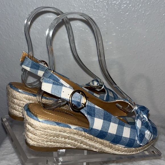 Comfortview Zane’s sandals in very good used condition. - Picture 5 of 9